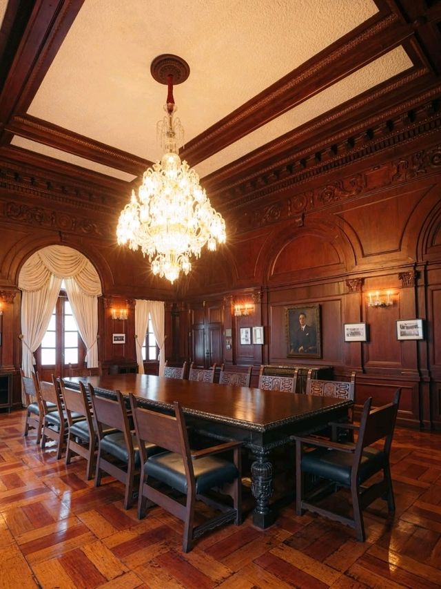 🏛️ Echoes of Power – Malacañang Palace, Manila