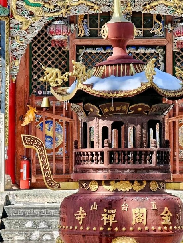 ⛰️ Mount Wutai – The Sacred Peaks of Buddhist Serenity
