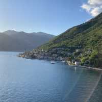 Средиземноморье с палубы круизного лайнера.