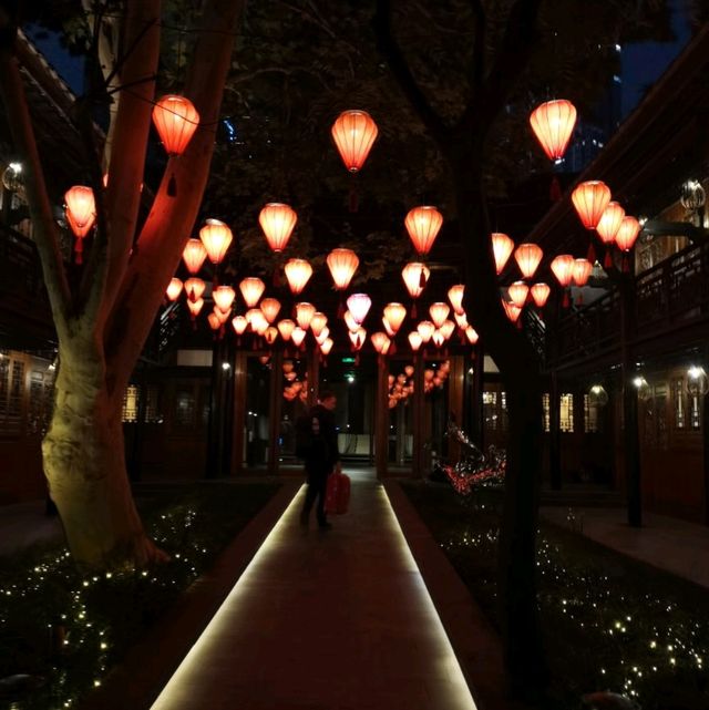 Sophisticated Courtyard Hotel in Chengdu! 🇨🇳