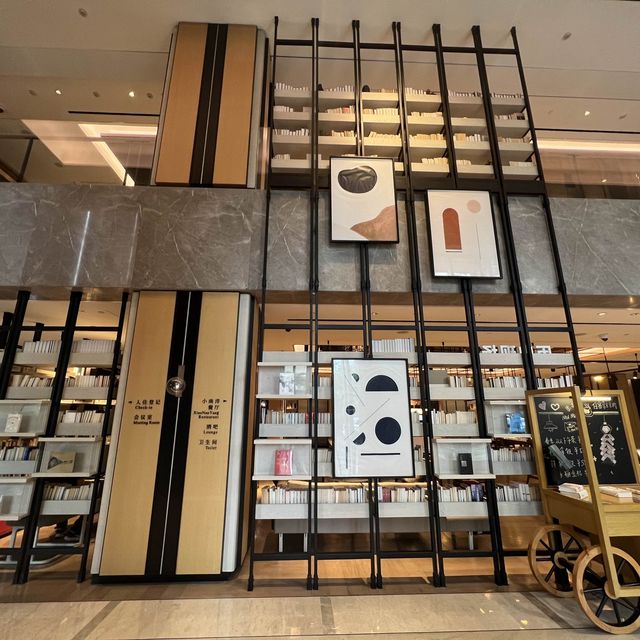 住住深圳羅湖木棉花酒店