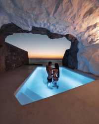 March trip to Greece | Cave hotel! Romantic love, sea, niche private collection.