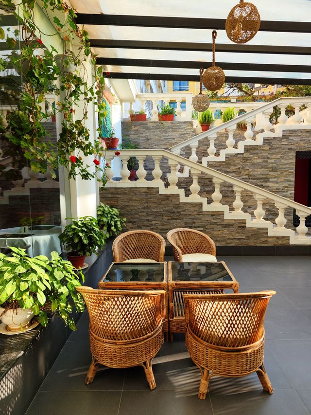 The Kathmandu Guest House, which carries the memories of world travelers, is a must-visit hotel in Nepal.
