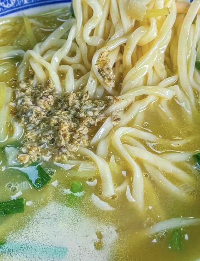 親人們，誰懂啊 十一月的日照才是天花板