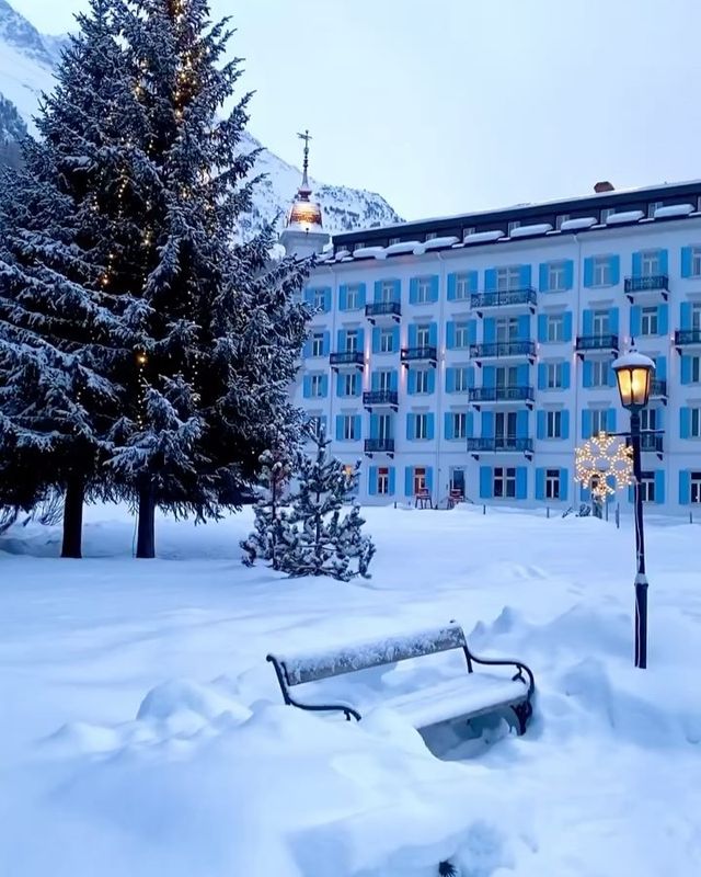 Snowy Escapade in the Swiss Alps ❄️🏞️