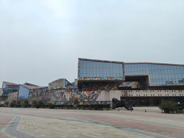 羅中立美術館｜閒逛美術展
