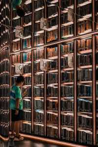 廣州拍照· 被星空包圍的圖書館，炫酷超好拍！