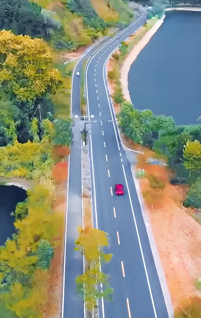 Zhejiang Self-Driving Golden Route Guide