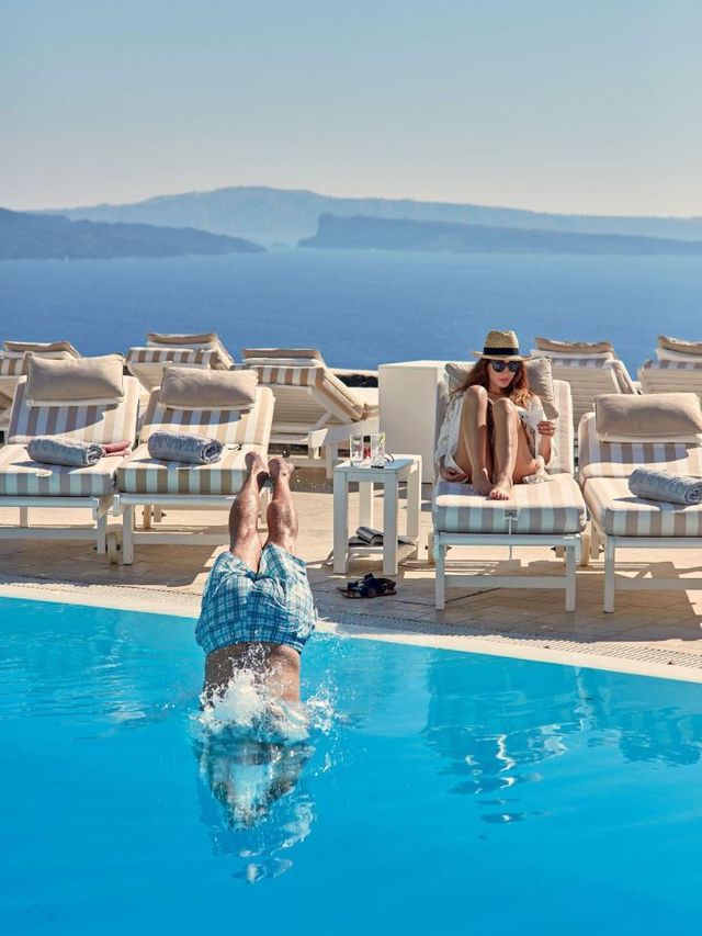 🌟 Santorini's Canaves Ena: A Luxe Stay! 🌟