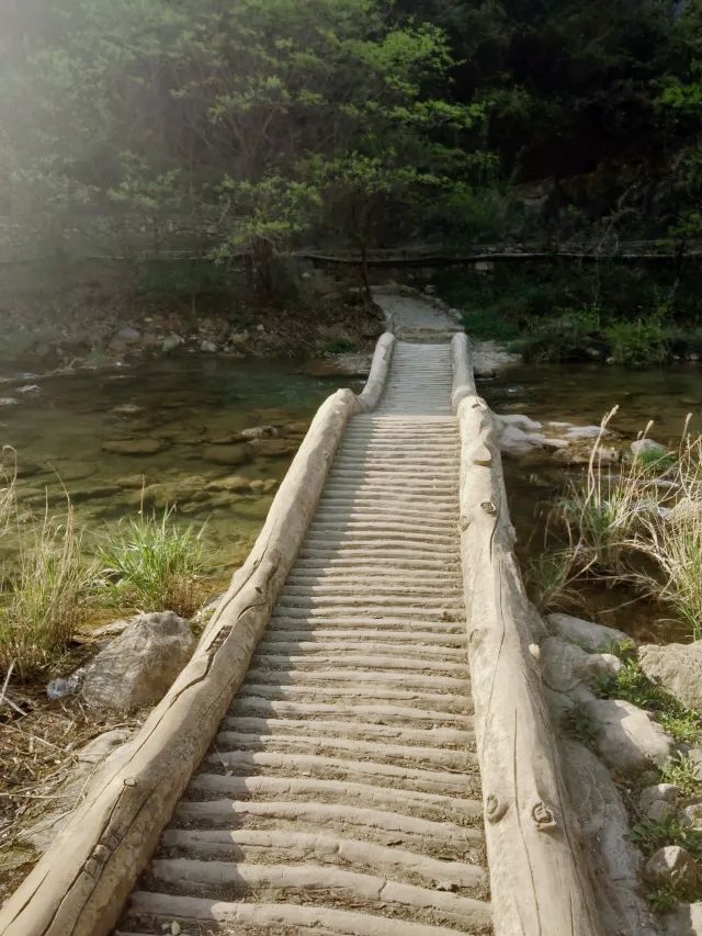 鄂西北的“九寨溝”--鄖西五龍河