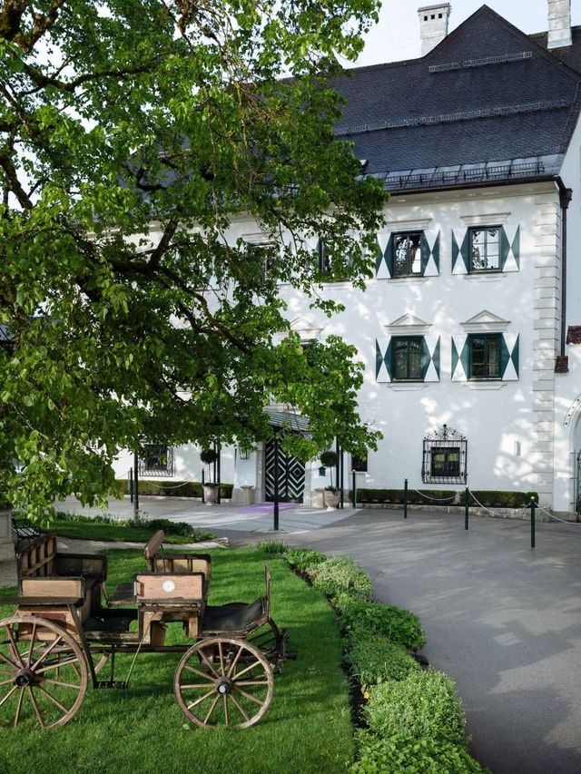 🏰✨ Styrian Retreat: Discover Austria's IMLAUER Hotel Schloss Pichlarn!