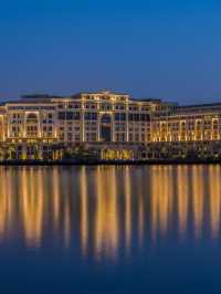 🌟✨ Dubai's Palatial Versace Retreat 🌟✨
