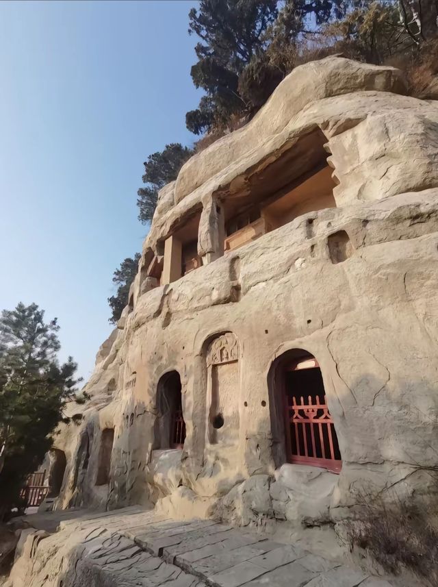 探秘天龍山，邂逅自然與歷史的綺夢