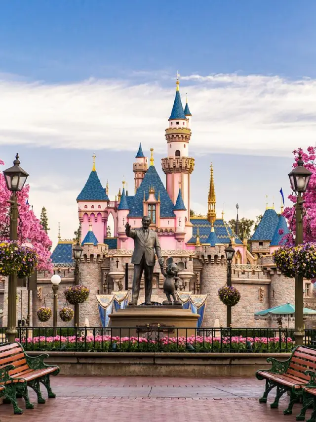 🌟 LA's Top Attractions: Magic, Movies & More! 🎢🎬🌴