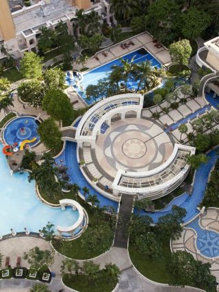 🌟 Surabaya's Cozy Retreat: Ascott Waterplace 🏨✨