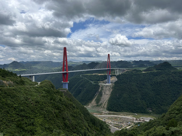 貴陽·龍里河峽谷——林城東南度假地