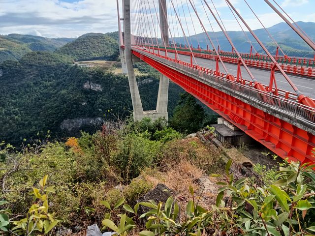 六廣河特大橋