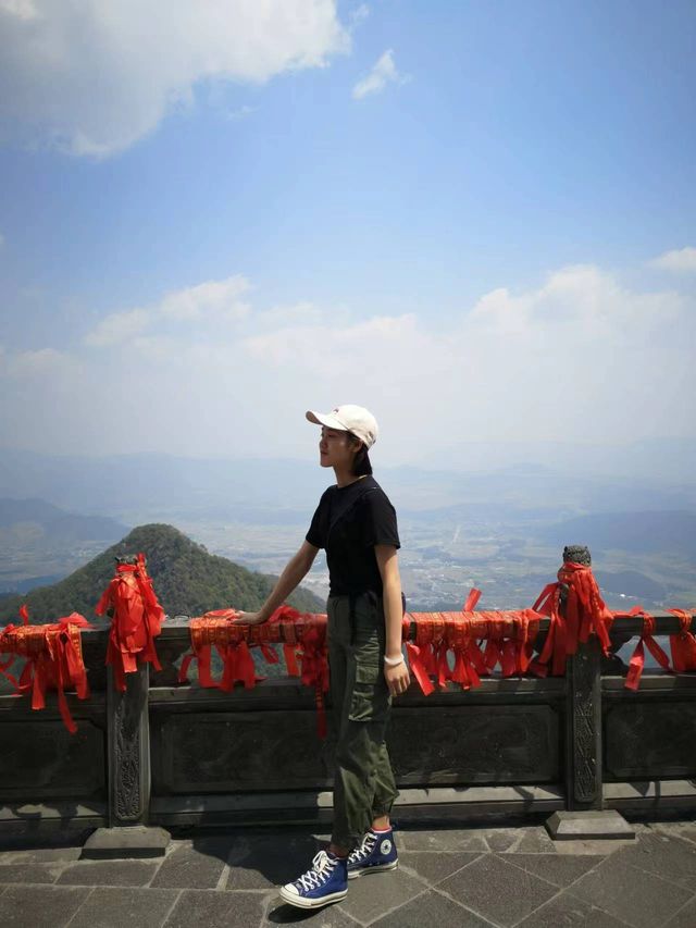 去雲峰山，許最靈的願。