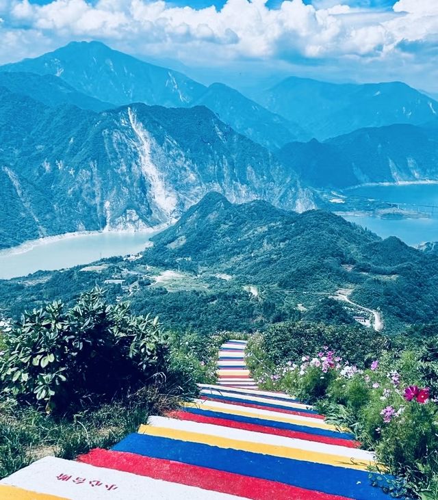 成都出發1小時|打卡絕美治癒山頂。