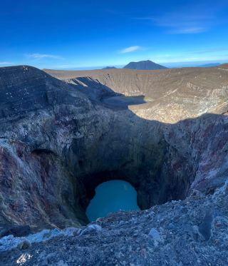 感受登山的魅力｜印度尼西亞巴東馬拉皮火山。