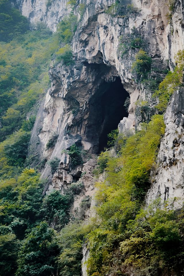 美得令人驚嘆，不愧是300萬年前留下的自然遺跡