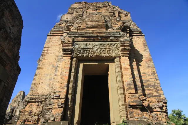 Romantic Sunset at Pre Rup Temple, Siem Reap