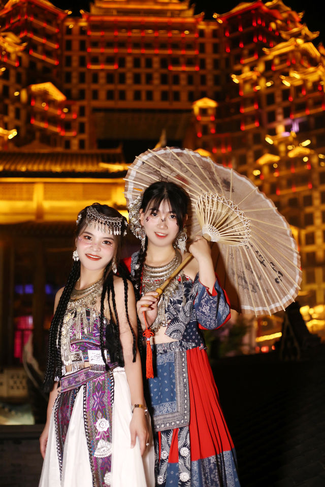 張家界七十二奇樓｜篝火表演&苗服精修照片