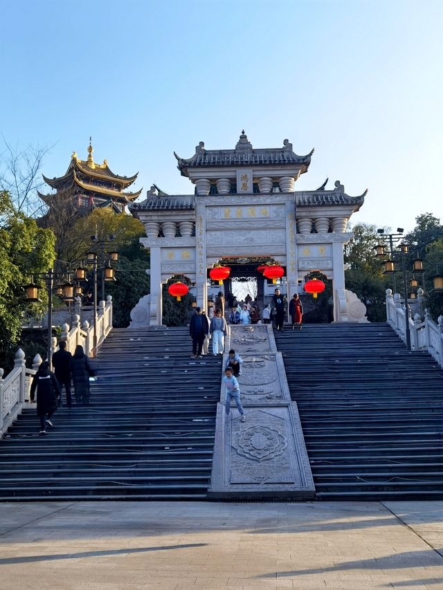 重慶踏青賞梅之鴻恩寺