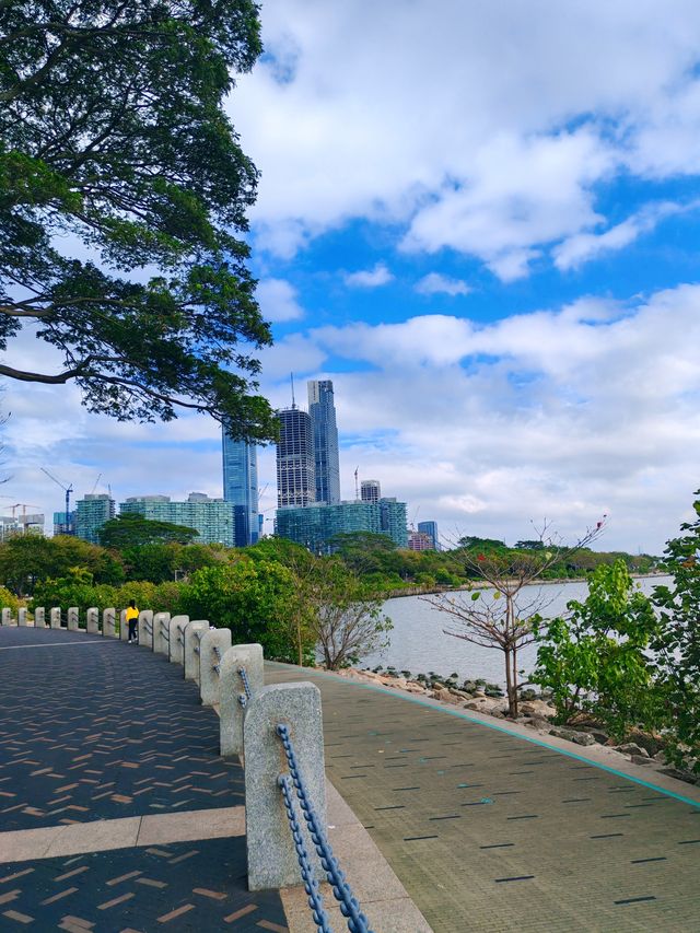 嚟小沙山睇浪漫紫色花海