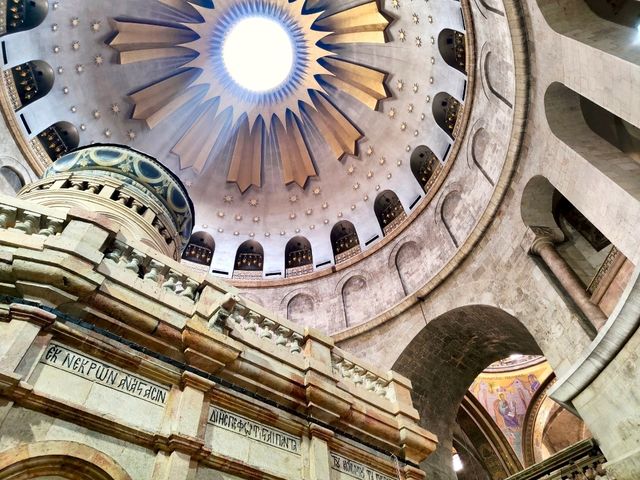 Visiting the Church of the Holy Sepulcher ⛪✨