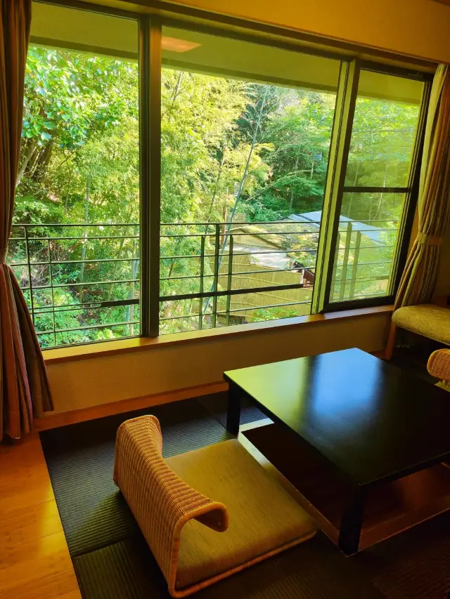 아리마 온천 다케토리테이 엔잔 온천 료칸, 고풍스러운 온천 여행