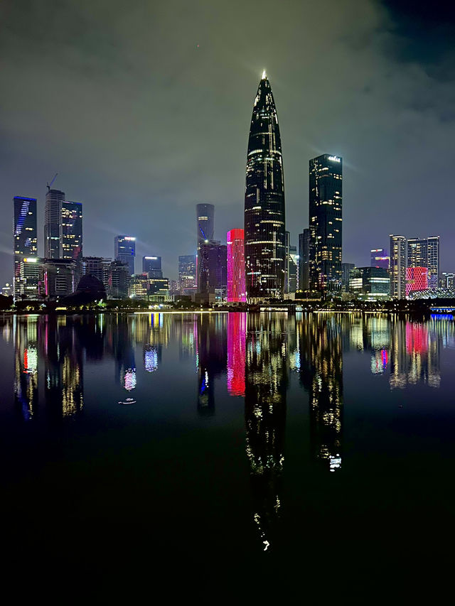 Enjoying night view of Shenzhen 