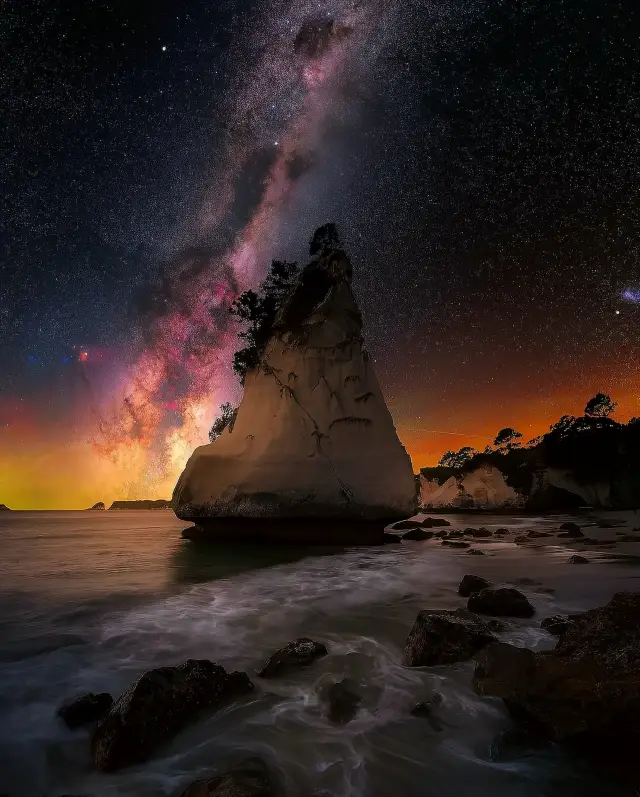 New Zealand's South Island | Step into a Dreamland of Starry Skies and Snowy Peaks