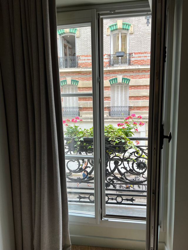巴黎|Hôtel Henriette，法式浪漫小符號   酒店：Hôtel Henriette 