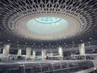 深圳24小時暴走攻略，這座不夜城太適合特種兵打卡了！從地鐵站到摩天大樓，帶你玩轉深圳都市精華路線