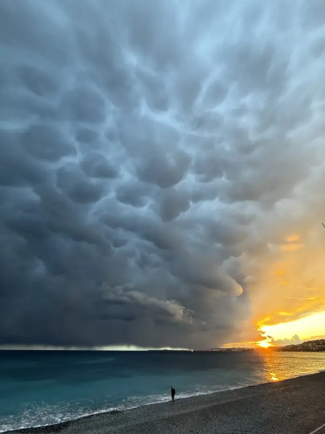 You ask me why come to Nice in winter, I would say: 