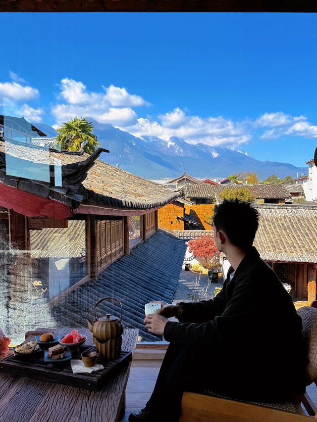 麗江咖啡店。。被問爆了 麗江咖啡店。。被問爆了