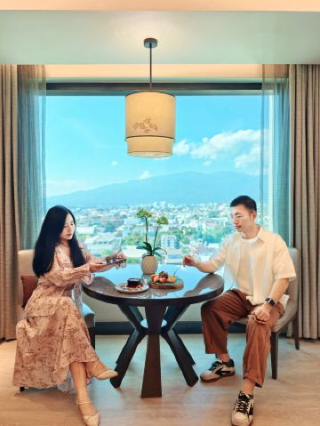 Staying at the Chiang Mai Marriott is like arriving in a "delicate lazy person's" paradise!