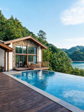 ฉันพักที่ Cloud Sea B&B บนเนินเขาในเมืองลวนฉวน และที่นั่นสวยงามจนน่าทึ่งมาก