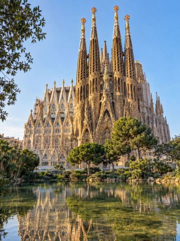バルセロナ｜建築に想像力を解き放つ | Trip.com バルセロナ