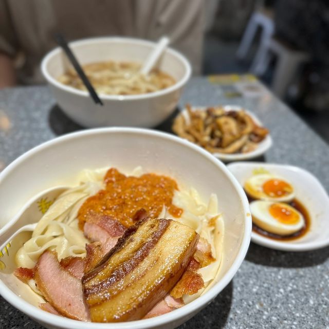 拾味正宗刀削麵館｜即席欣賞刀削麵工藝