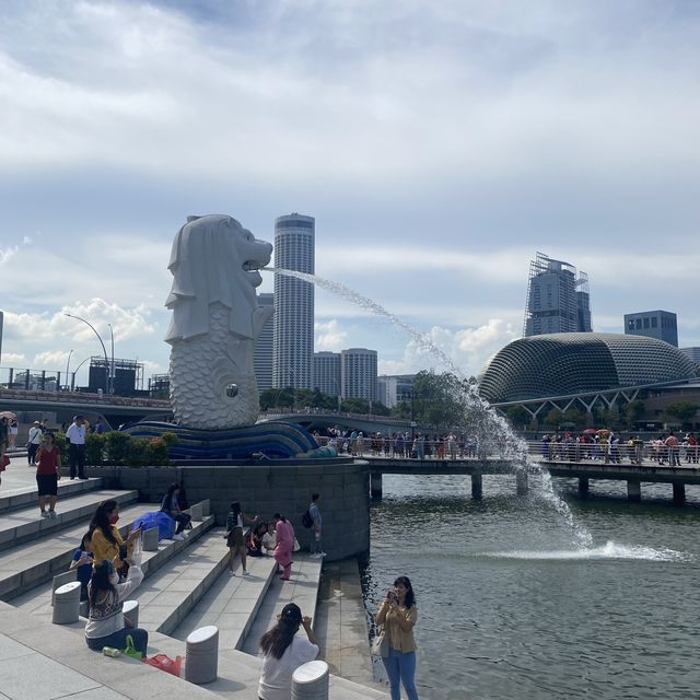 📍新加坡地標魚尾獅🦁🐬