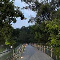 充滿小鎮特色的深業上城，逛完街直沖蓮花山公園放鬆身心靈！