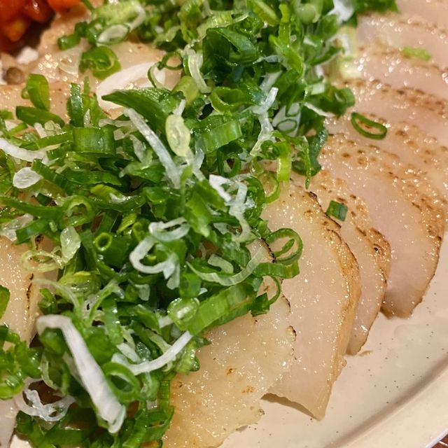 항정살 수육을 맛 볼 수 있는 용문동 감성술집 [불오름]
