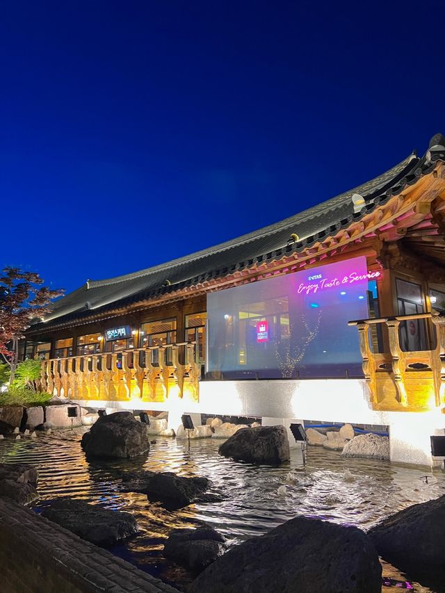 야경이 더욱 멋진 송도 한옥마을