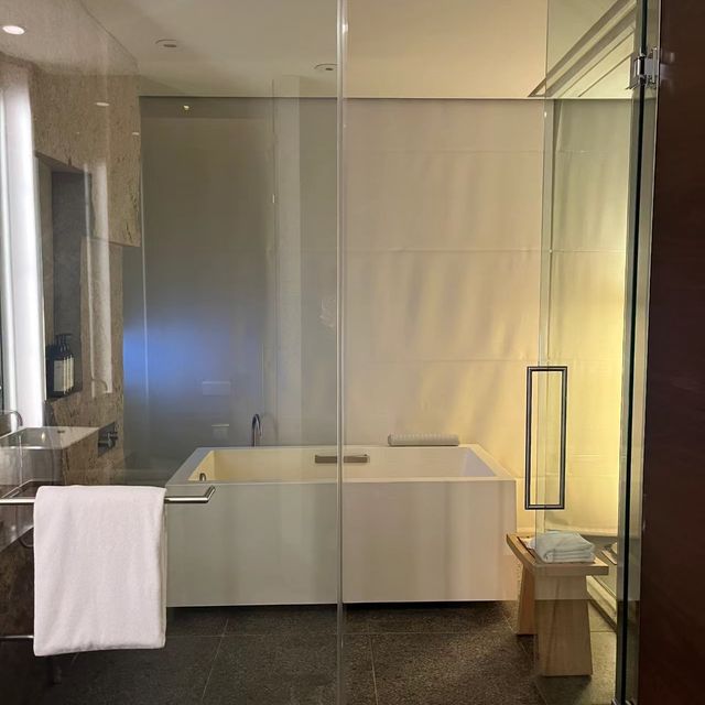 🏨🌃 首爾君悅酒店🏨奢華與時尚的絕佳組合！🇰🇷💼🤩