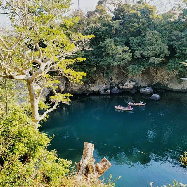 제주의 아름다운 계곡에서 유유자적 뱃놀이하기🛶