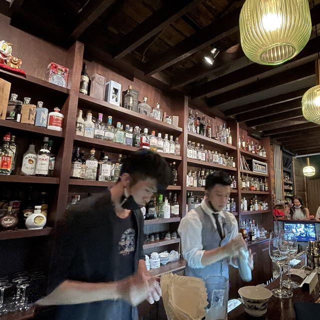 （台南/中西區）非常特別的赤崁中藥行Speakeasy Bar