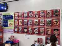 ร้านราดหน้าหมูนุ่ม ที่ไม่ได้มีเมนูเด็ดแค่ราดหน้า