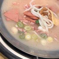 韓国/ソウル【龍山】駅直通！プデチゲとポッサムを食べられるお店